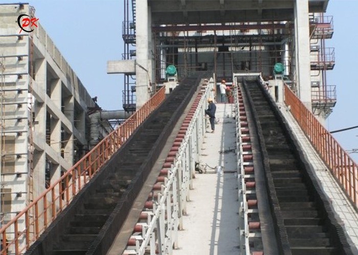 Large Angle Corrugated Conveyor Belt Heavy Duty Inclined Sidewall